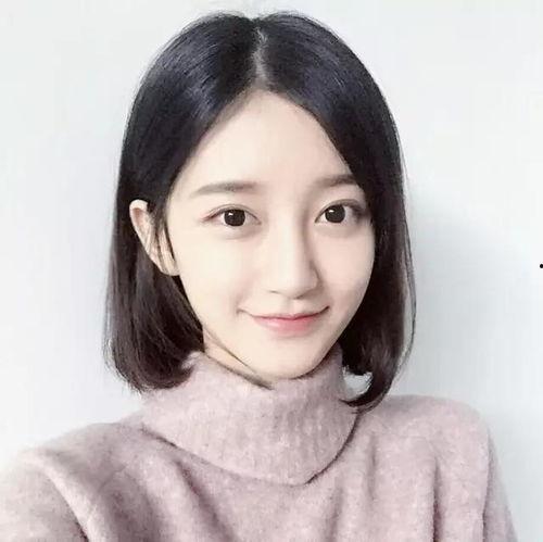 戴眼镜短发女网红有黑料